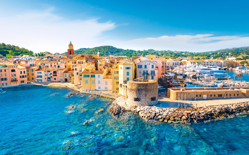 Provence, France a best holiday destination in June