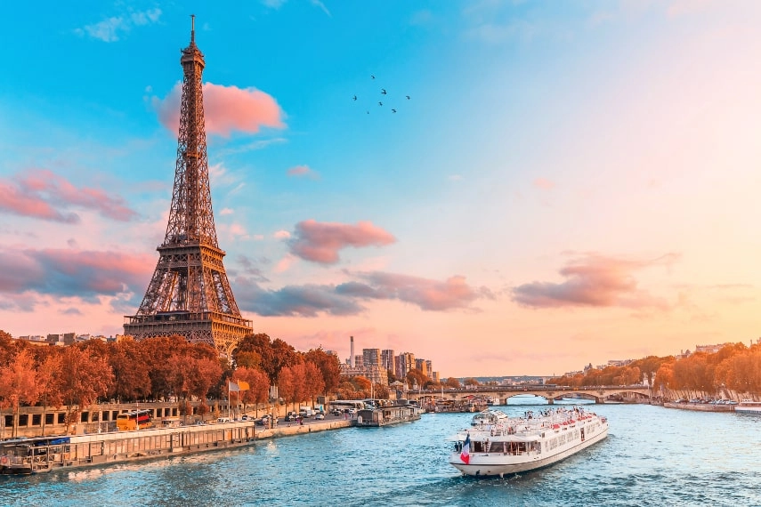 Paris a top holiday destination