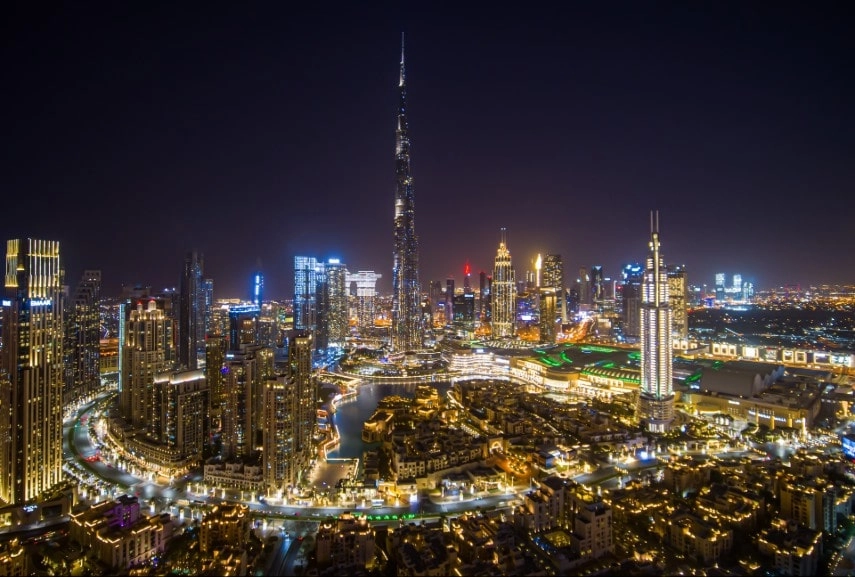 Visit Burj Khalifa in Dubai