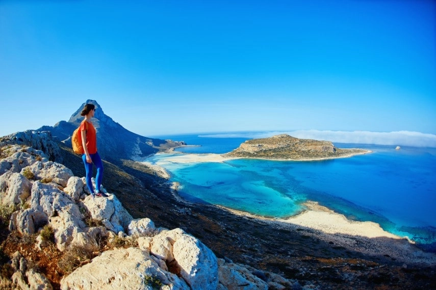 Outfit to wear in Crete in May