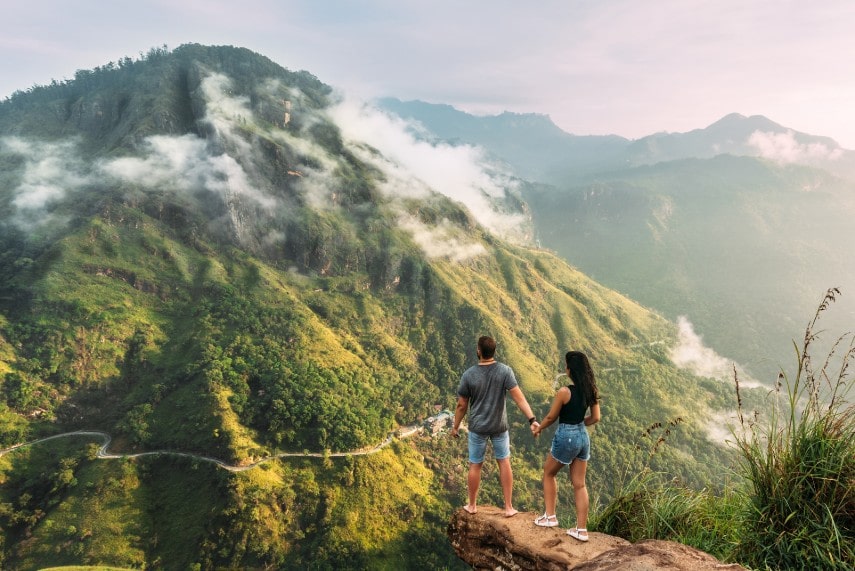 Outfits to wear in Sri Lanka in February