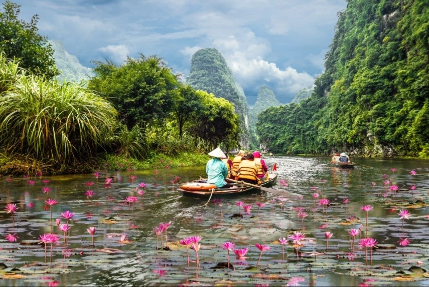Visit Ninh Binh in Vietnam in May
