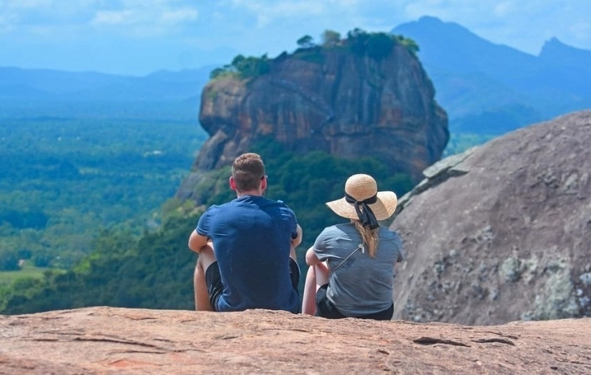 Outfits to wear in Sri Lanka in March