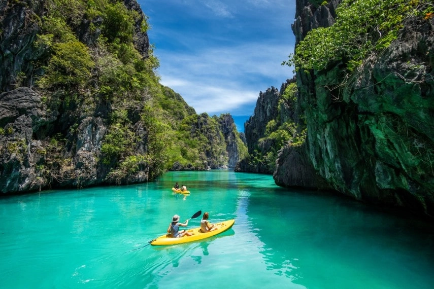 Exploring sights around El Nido at Palawan, Philippines