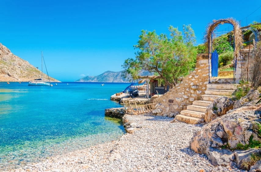 Plan a trip to Crete in April