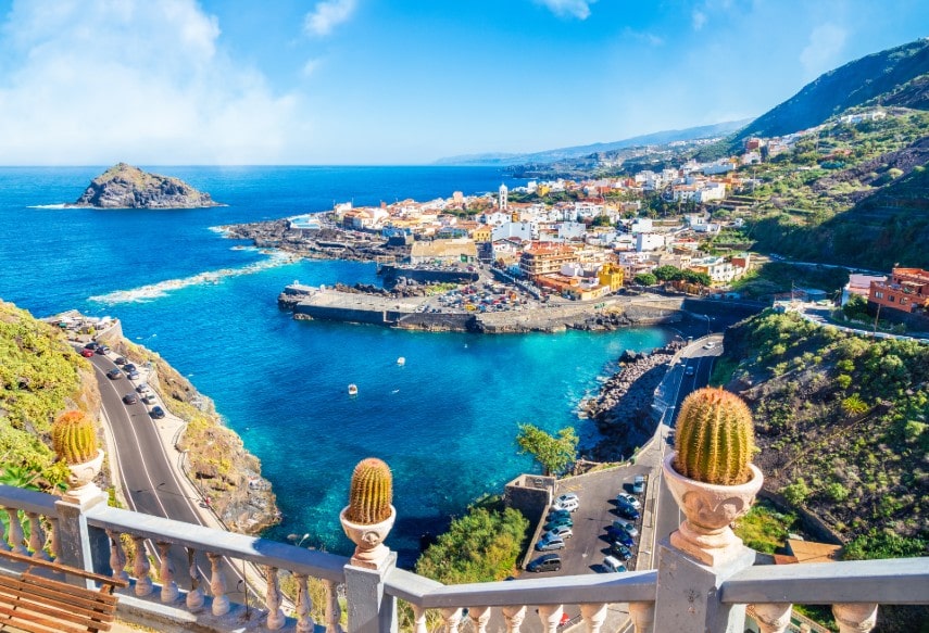 Enjoy Tenerife pleasant weather in April
