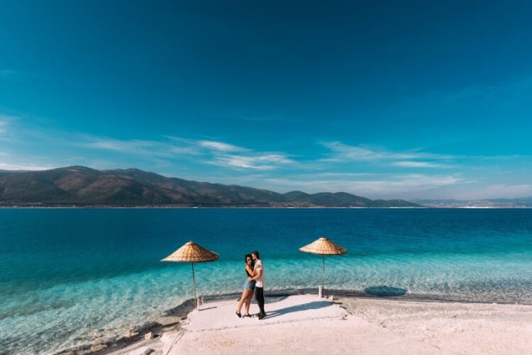 Outfits to wear in June in Turkey