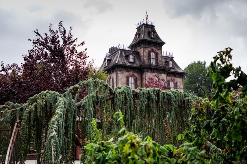 Phantom Manor for Halloween in Disneyland Paris
