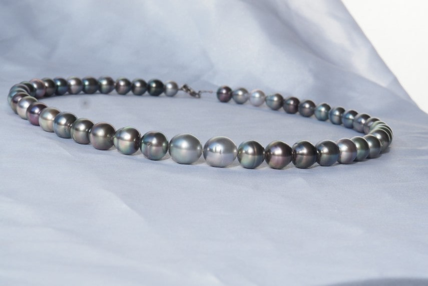 Shop for black pearl in Koh Samui