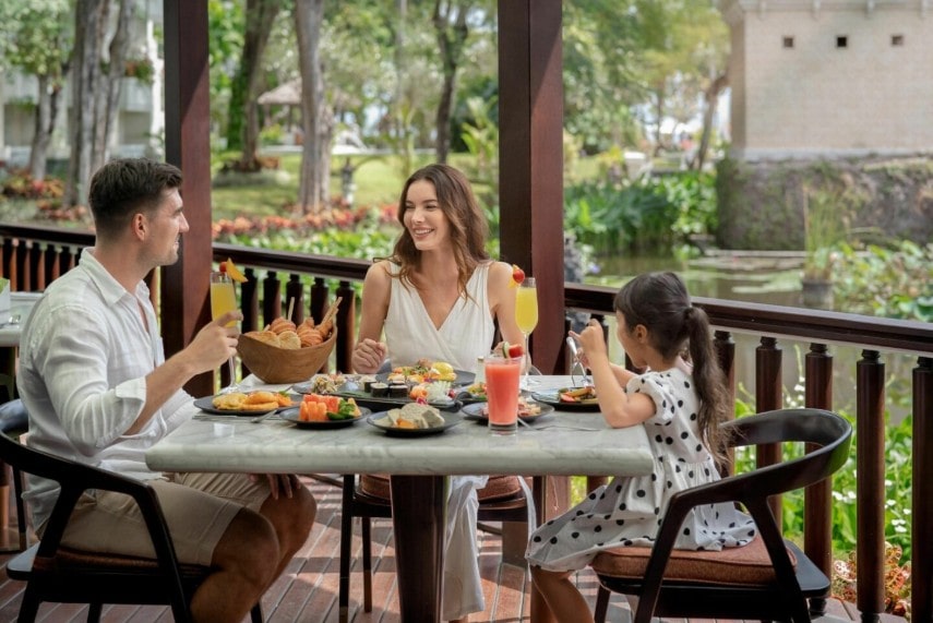 Family with kids at Intercontinental Bali resort