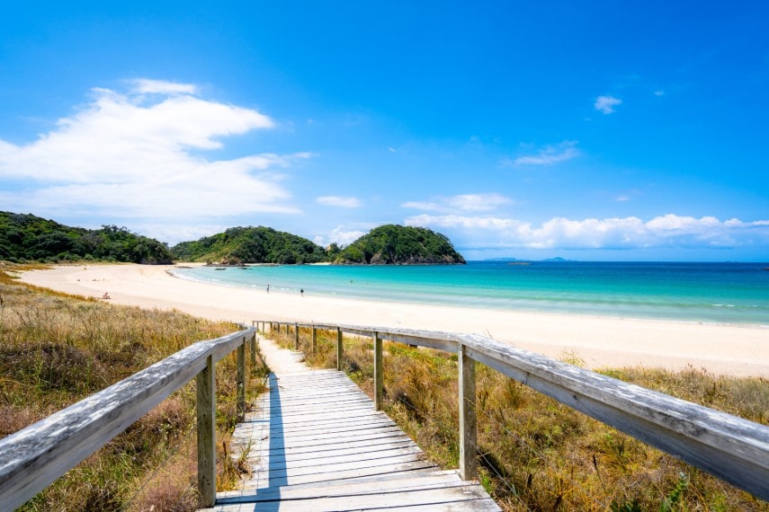 Matapouri Beach in New Zealand to visit in Feberuary