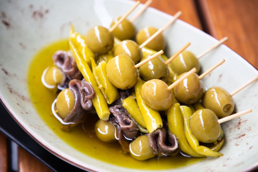 Eat a traditional Gilda pintxo in Spain