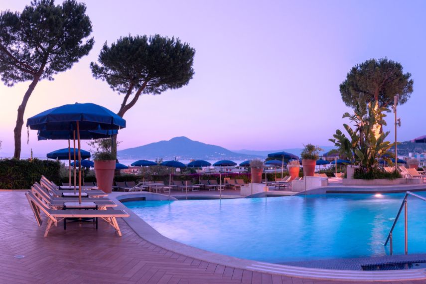 Stay in Hilton Sorrento Palace 