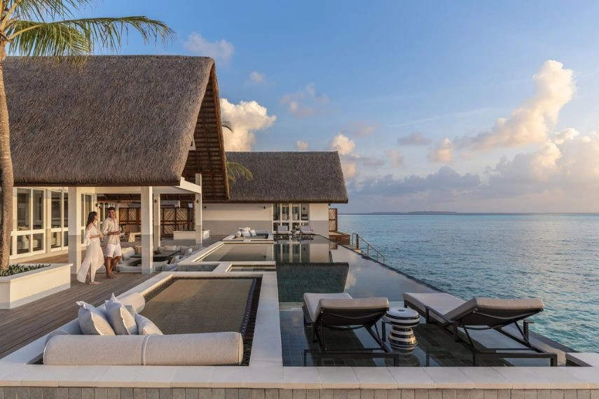 Four Seasons Resort Maldives at Landaa Giraavaru