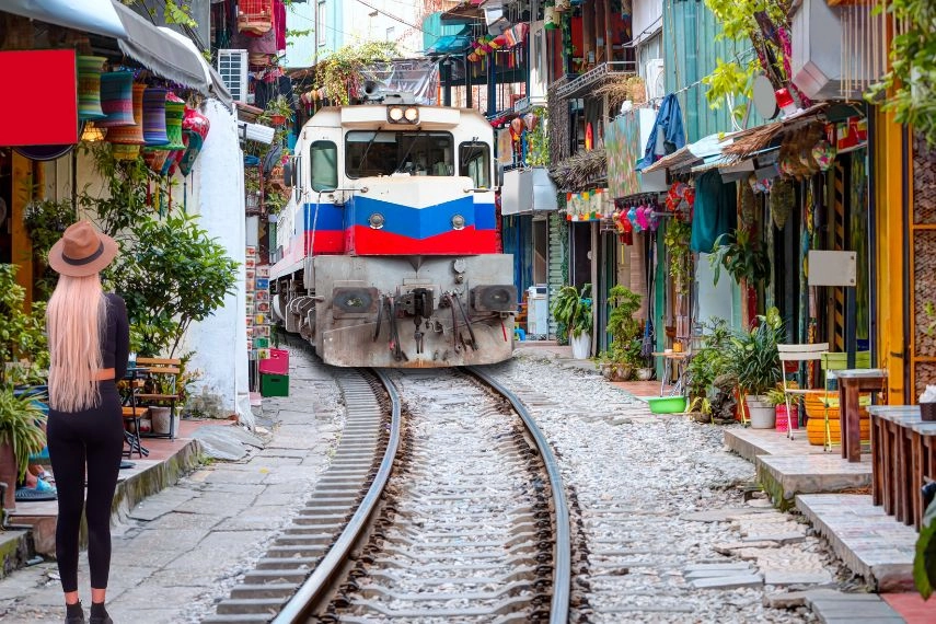 Hanoi Train Street