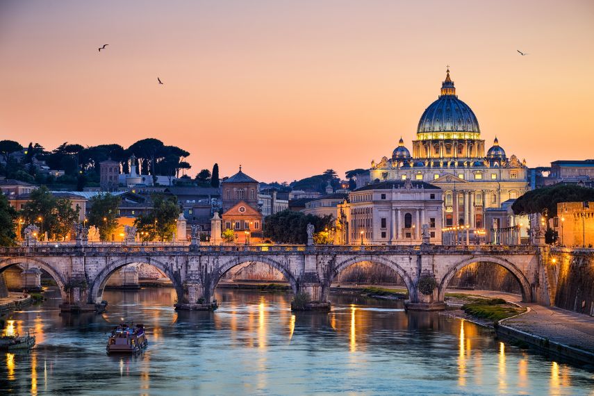 Night view of the Basilica St Peter in Rome
