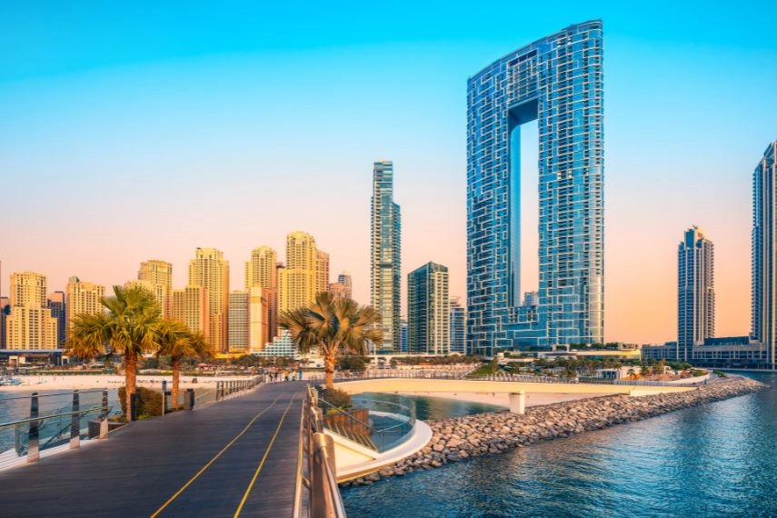the jumeirah beach of dubai during sunset