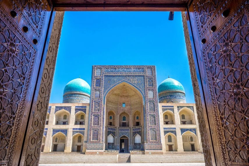 Mir i Arab madrassa, Bukhara