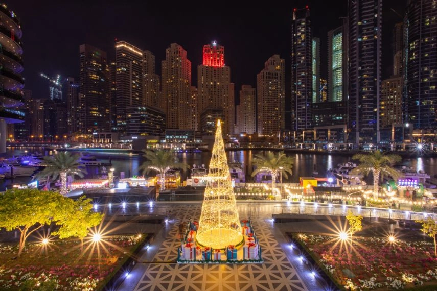 Christmas evening at the Dubai marina